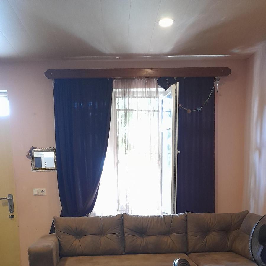 Historical Apartment In City Center Tbilisi Exterior photo